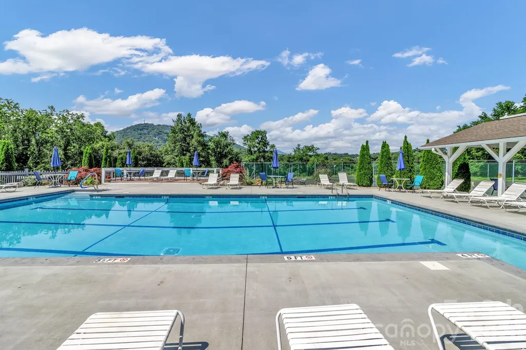 2601 Sagamore Lane Asheville NC 28806