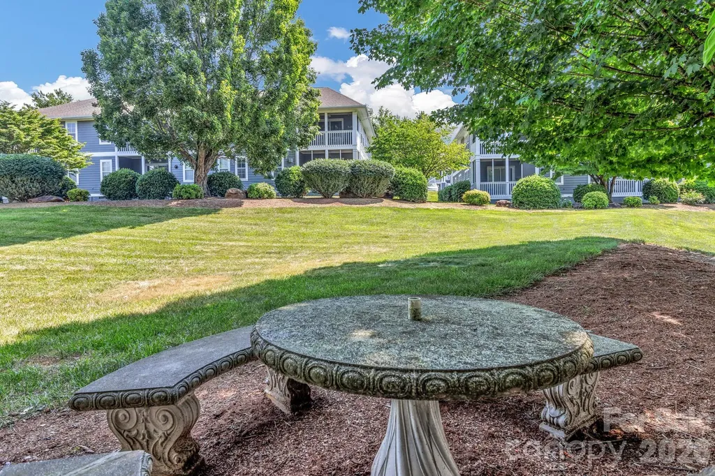 2601 Sagamore Lane Asheville NC 28806