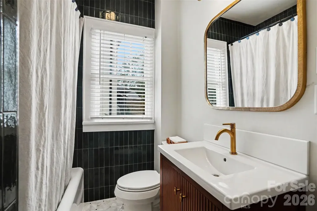 2124 Lombardy Circle Charlotte NC 28203