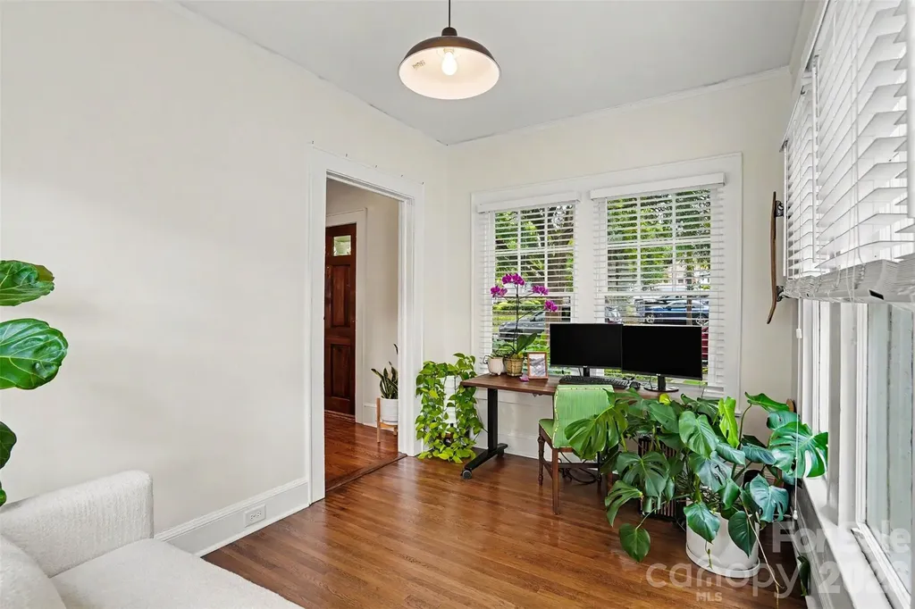 2124 Lombardy Circle Charlotte NC 28203