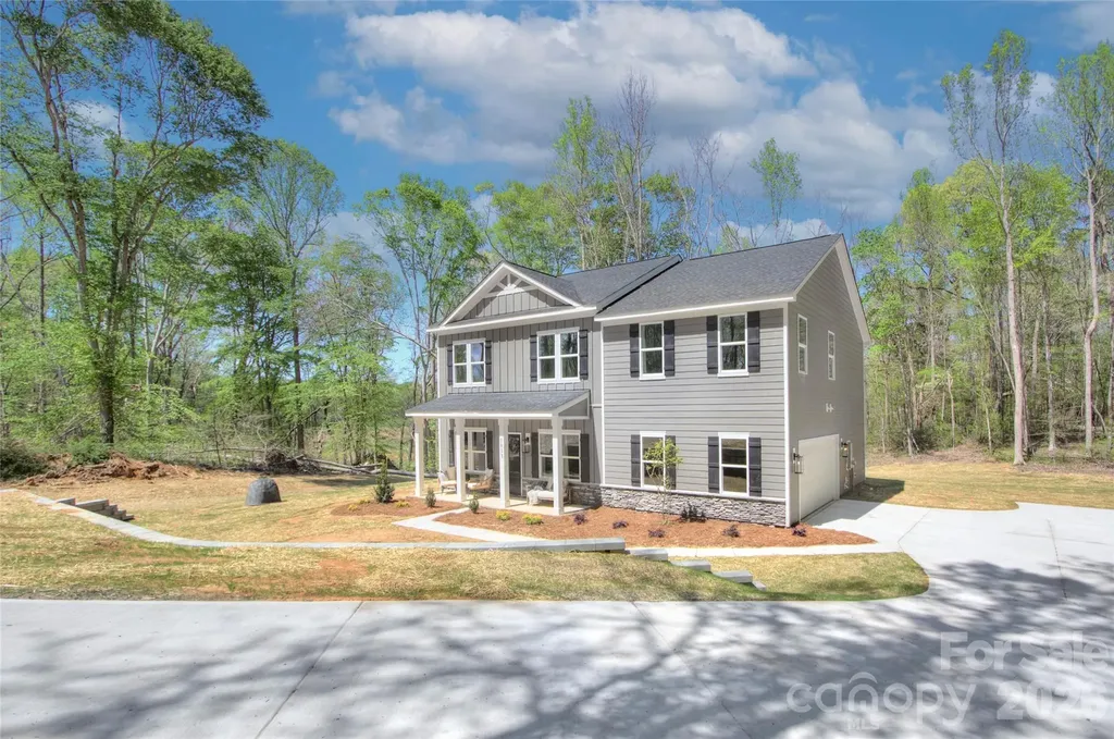 1033 Harrogate Drive Bessemer City NC 28016