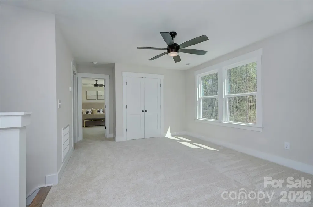 1033 Harrogate Drive Bessemer City NC 28016