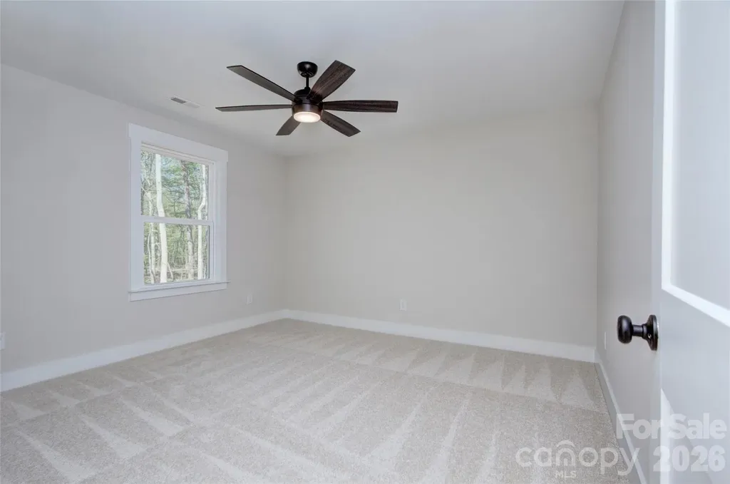1033 Harrogate Drive Bessemer City NC 28016