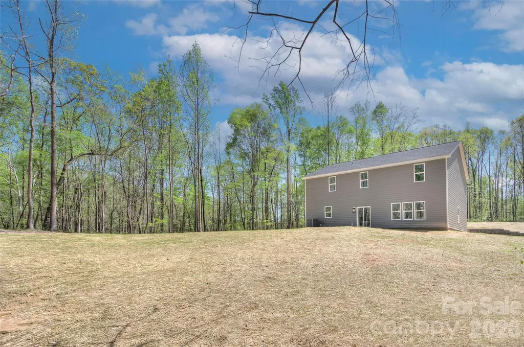 1033 Harrogate Drive Bessemer City NC 28016