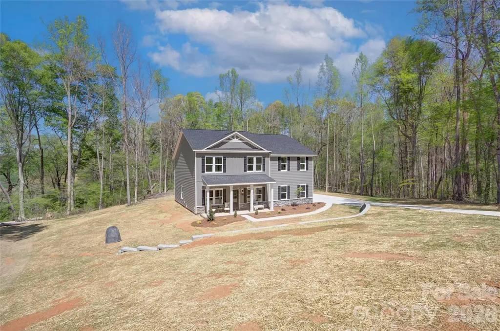 1033 Harrogate Drive Bessemer City NC 28016