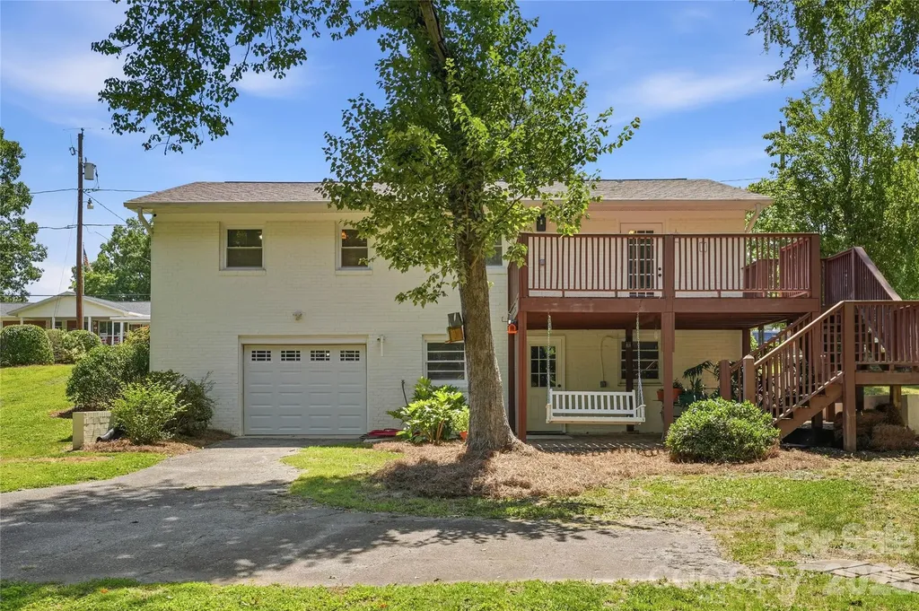 520 Eastway Avenue Kannapolis NC 28083