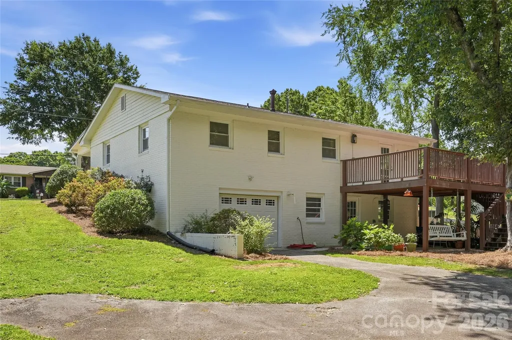 520 Eastway Avenue Kannapolis NC 28083