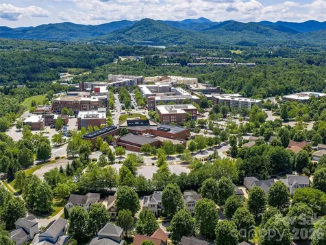 21 Dayflower Drive Asheville NC 28803