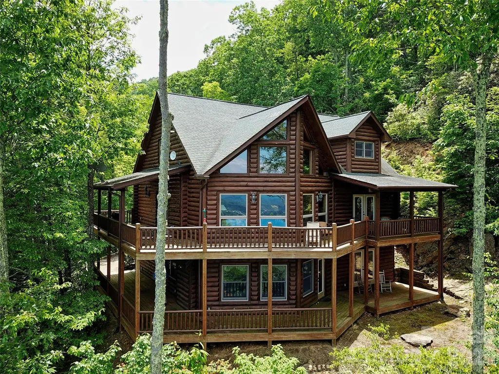 53 Kamama Trail Maggie Valley NC 28751