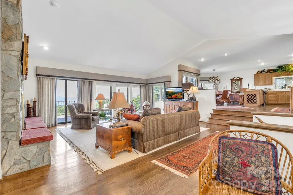 483 W Green Hill Drive Blowing Rock NC 28605
