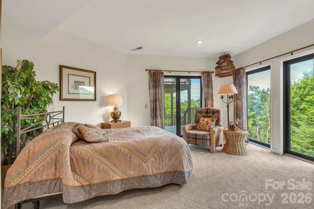 483 W Green Hill Drive Blowing Rock NC 28605