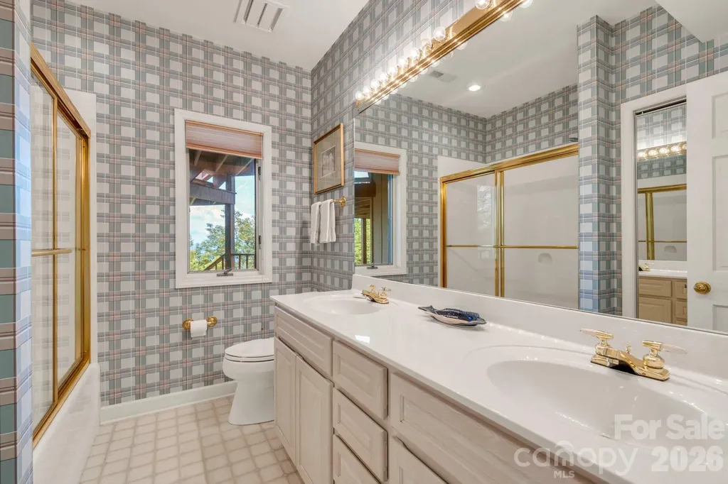 483 W Green Hill Drive Blowing Rock NC 28605