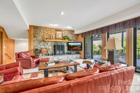 483 W Green Hill Drive Blowing Rock NC 28605