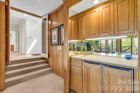 483 W Green Hill Drive Blowing Rock NC 28605