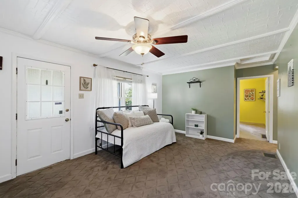 10 Eola Avenue Asheville NC 28806