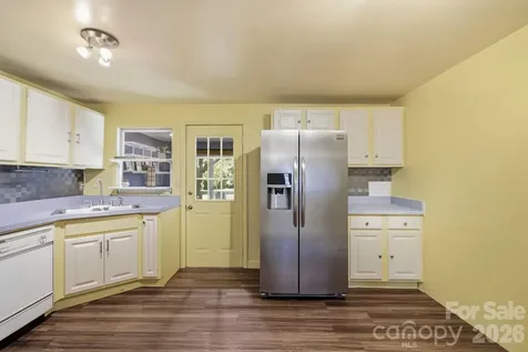 10 Eola Avenue Asheville NC 28806