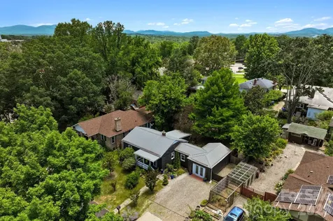 10 Eola Avenue Asheville NC 28806