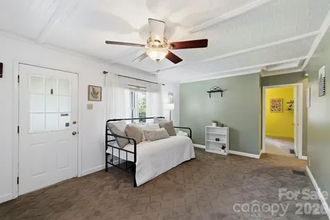 10 Eola Avenue Asheville NC 28806