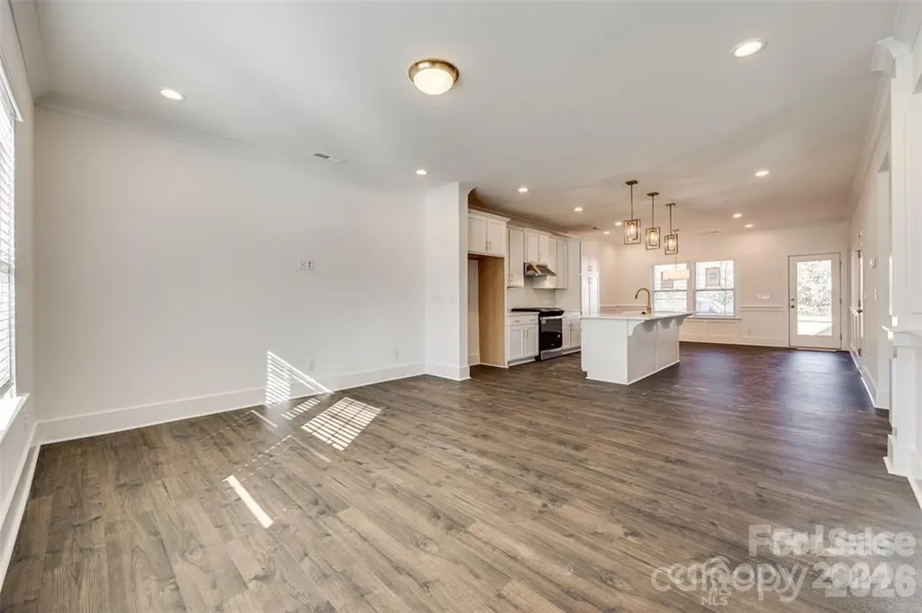 1237 Eastway Drive Charlotte NC 28205