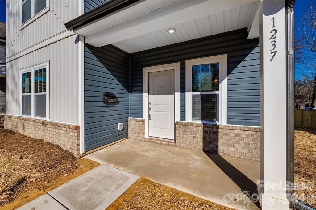 1237 Eastway Drive Charlotte NC 28205