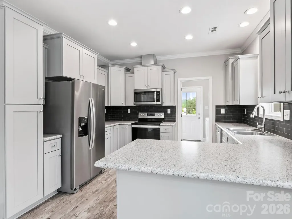 1508 Pennsylvania Avenue Hendersonville NC 28739