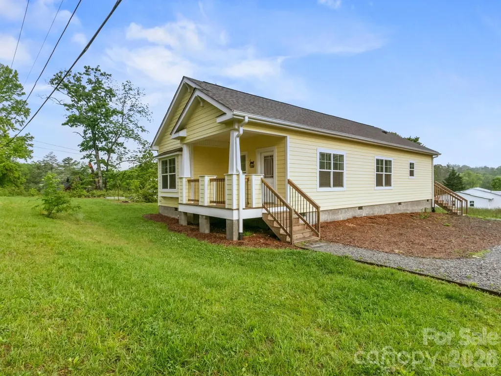 1508 Pennsylvania Avenue Hendersonville NC 28739