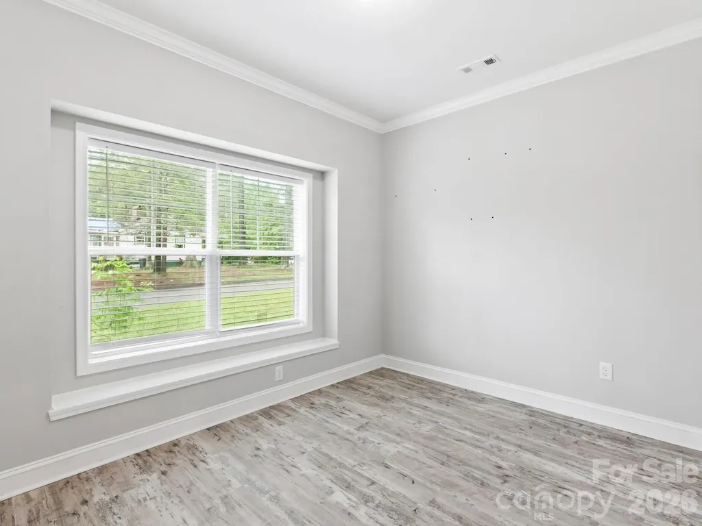 1508 Pennsylvania Avenue Hendersonville NC 28739