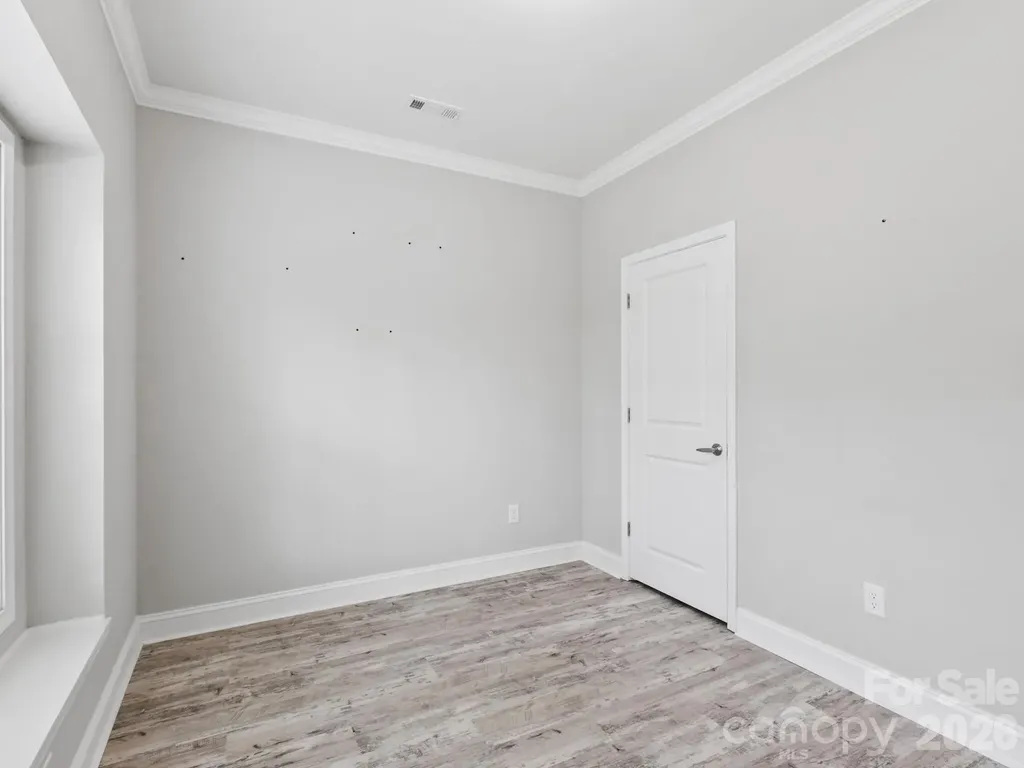 1508 Pennsylvania Avenue Hendersonville NC 28739