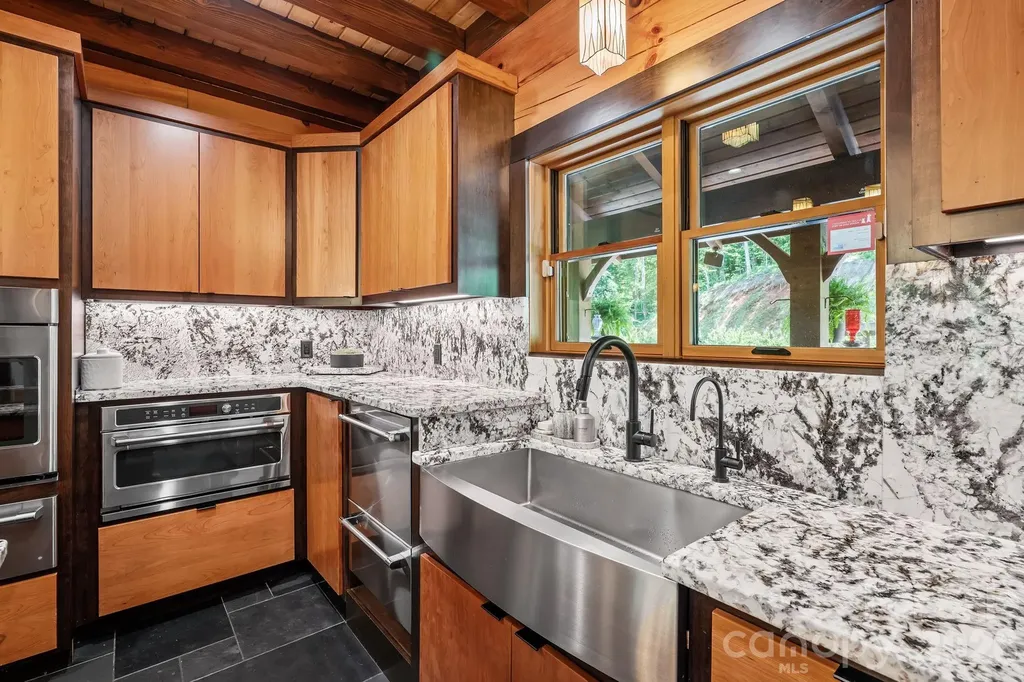 745 Mossy Oak Trail Nebo NC 28761