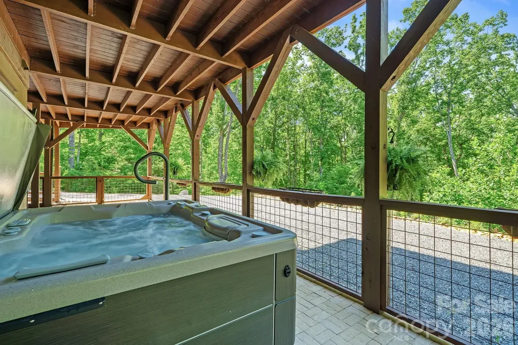 745 Mossy Oak Trail Nebo NC 28761