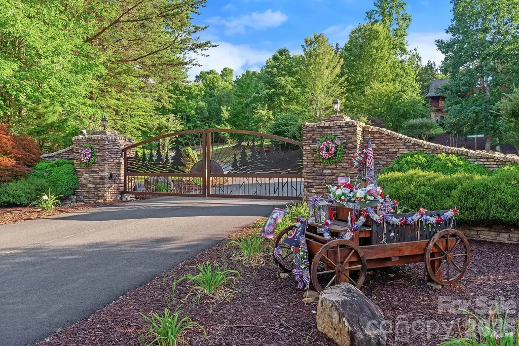 745 Mossy Oak Trail Nebo NC 28761