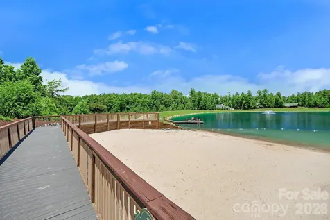 745 Mossy Oak Trail Nebo NC 28761