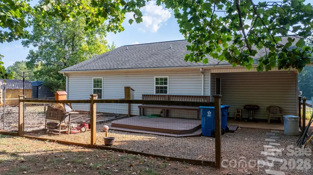 3844 Bridle Path Drive Vale NC 28168