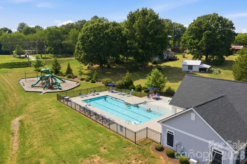 3239 Laurel Brook Drive Denver NC 28037