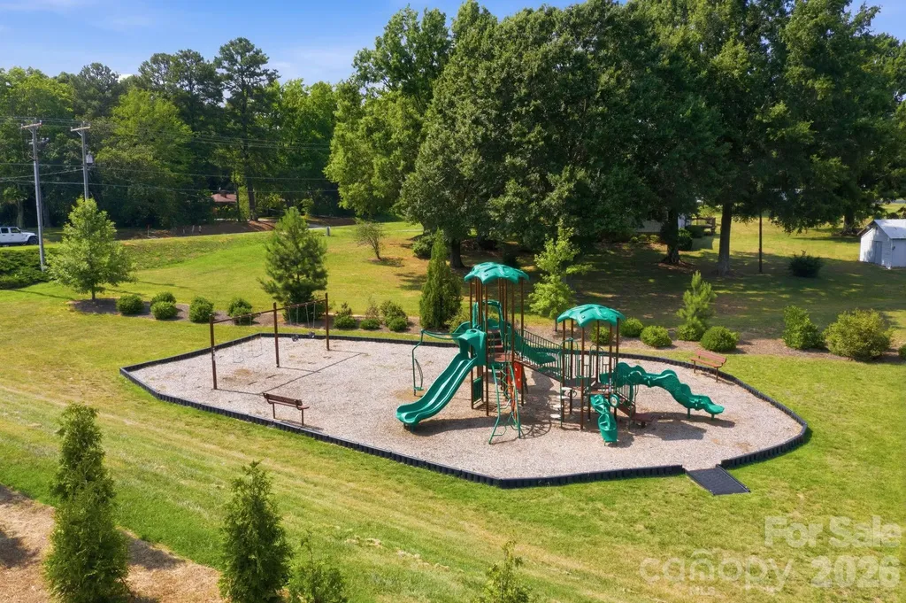 3239 Laurel Brook Drive Denver NC 28037