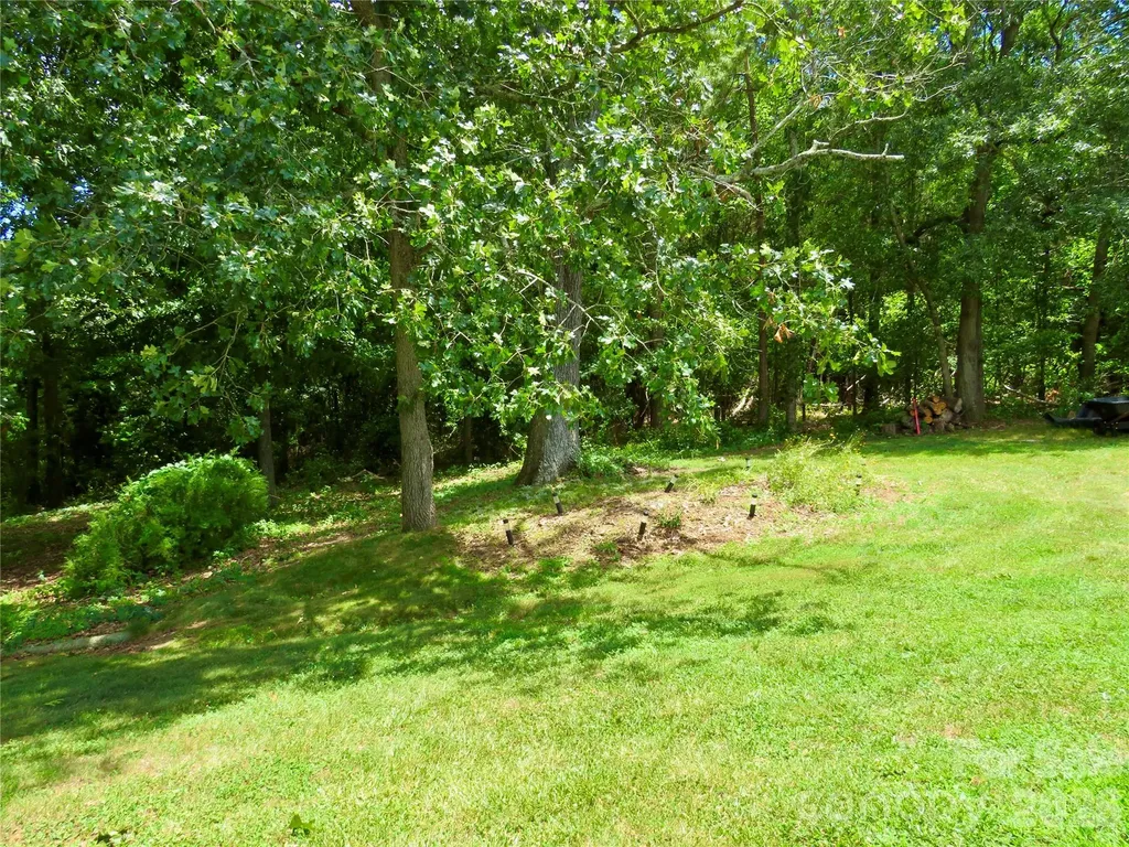 122 Tulip Trail Ellenboro NC 28040