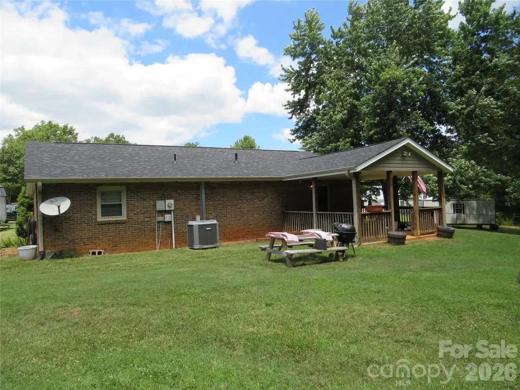 122 Tulip Trail Ellenboro NC 28040