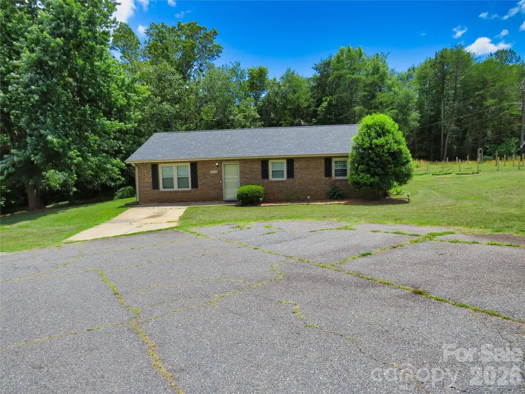 122 Tulip Trail Ellenboro NC 28040