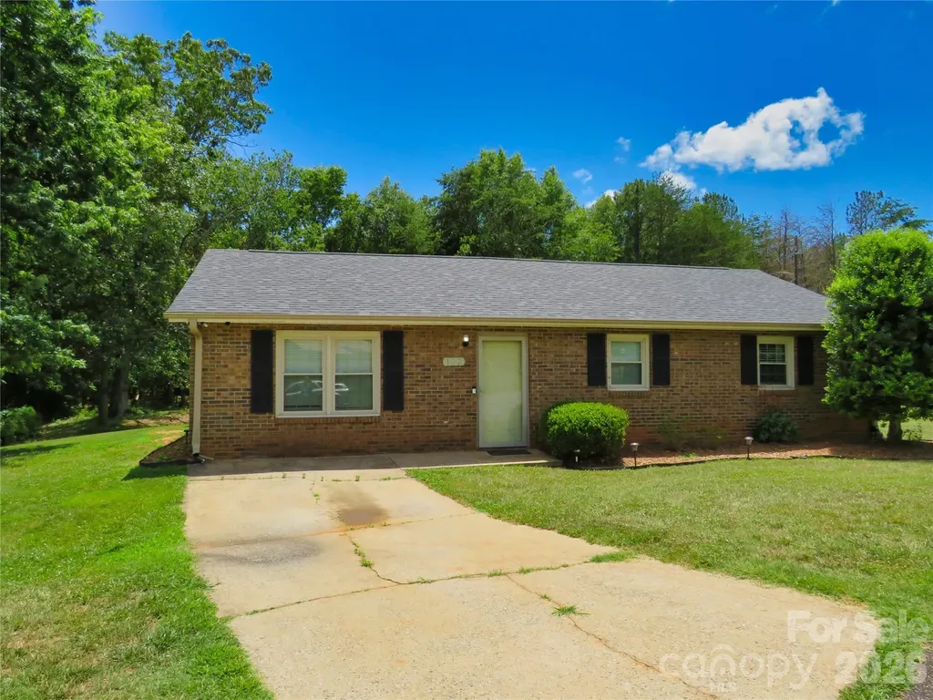 122 Tulip Trail Ellenboro NC 28040