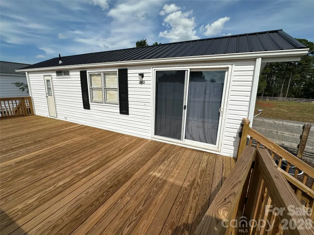 143 Dove Street New London NC 28127