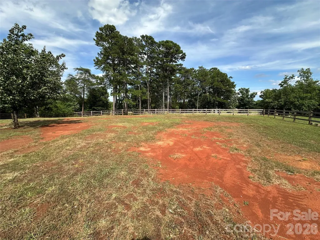 143 Dove Street New London NC 28127