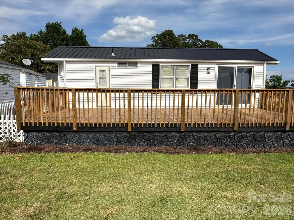 143 Dove Street New London NC 28127