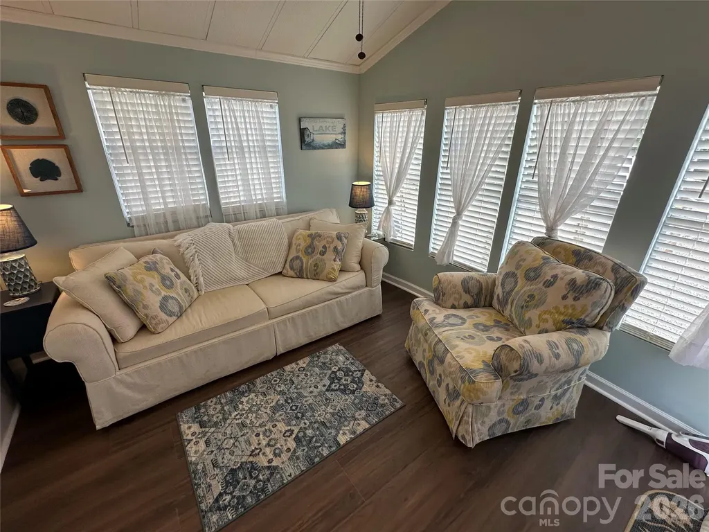 143 Dove Street New London NC 28127