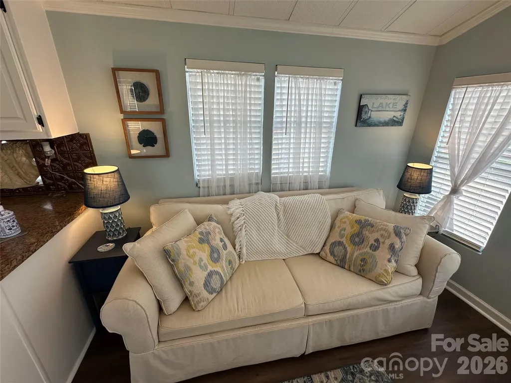 143 Dove Street New London NC 28127