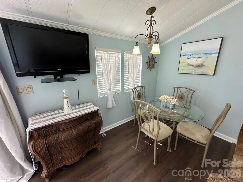 143 Dove Street New London NC 28127