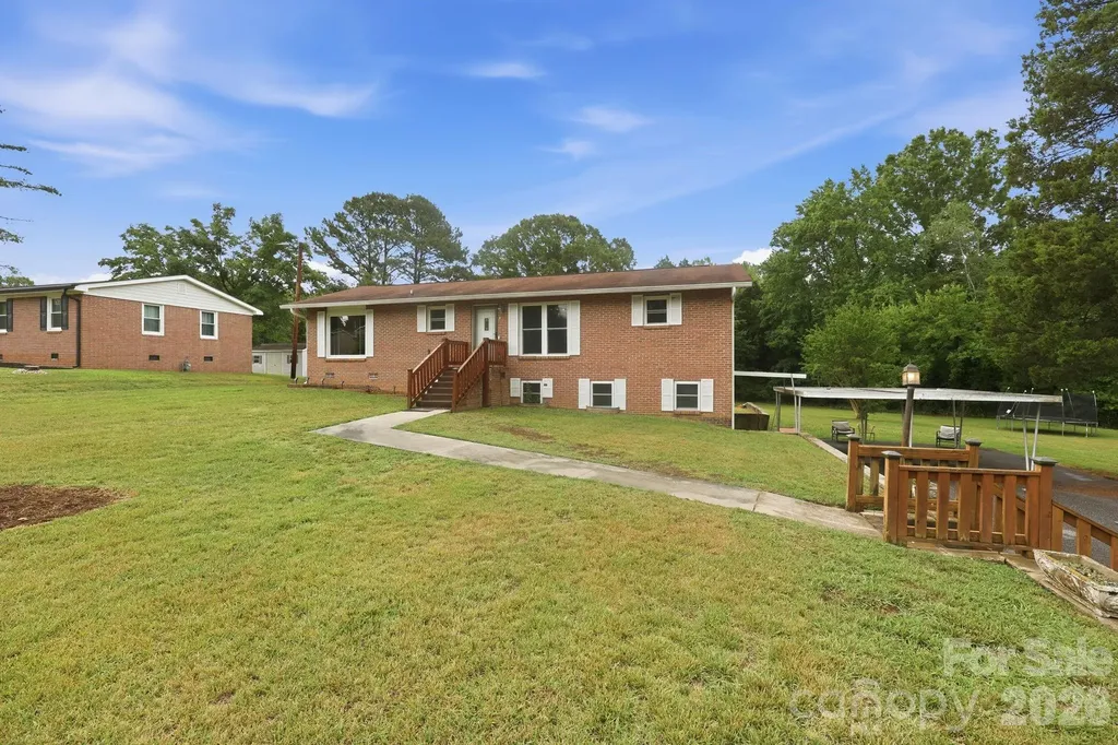 401 Grant Street Spencer NC 28027