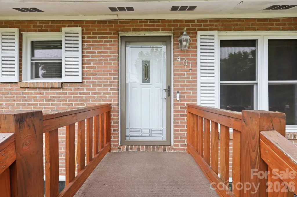 401 Grant Street Spencer NC 28027