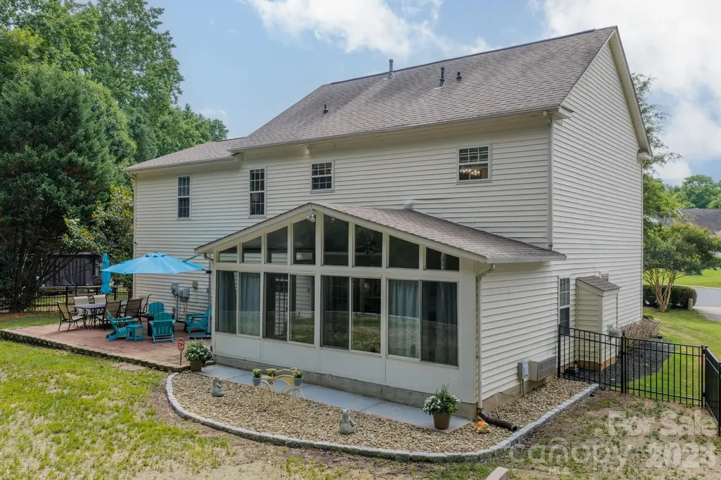 13405 Honeytree Lane Pineville NC 28134