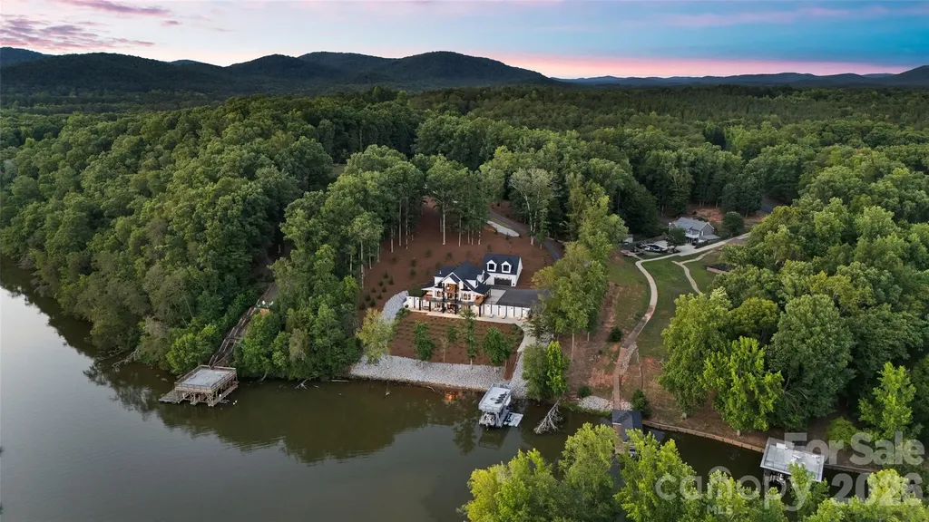 587 Carolina Drive Troy NC 27371