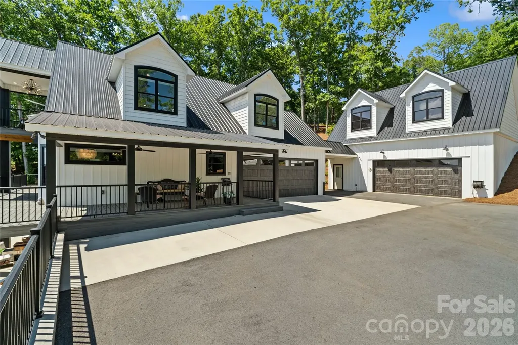 587 Carolina Drive Troy NC 27371
